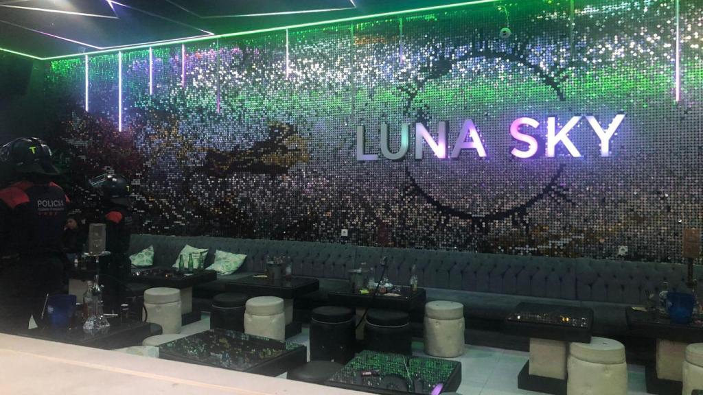 El Luna Sky por dentro