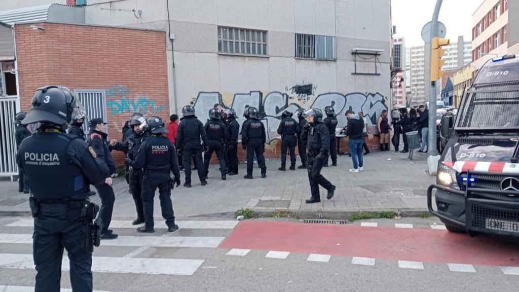 Operativo policial en L'Hospitalet de Llobregat