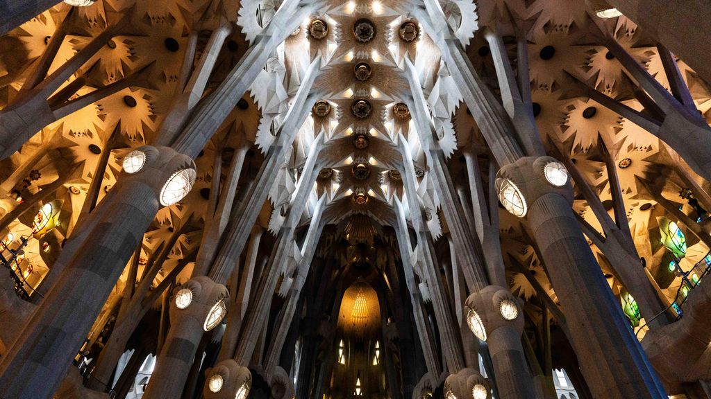 Interior de la basílica de la Sagrada Família