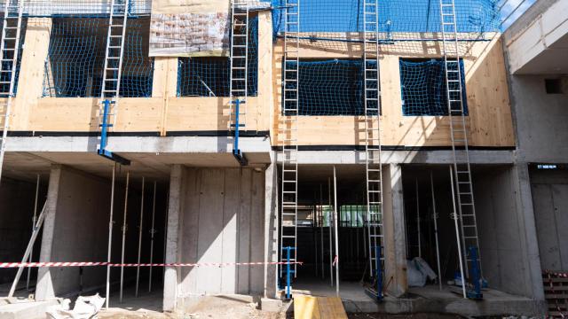 La promoción de pisos sociales en el Poblenou de Barcelona en obras