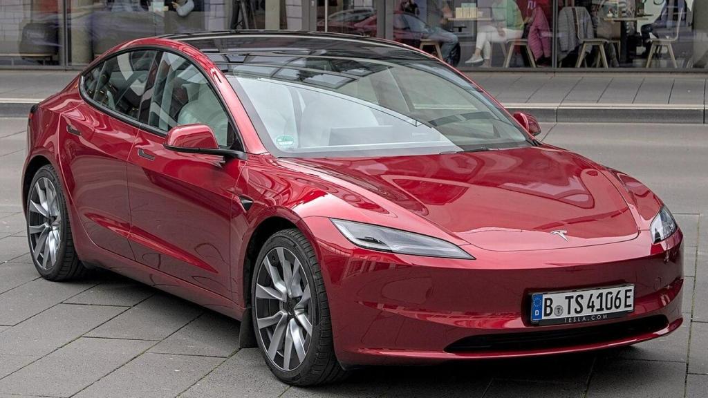 Imatge d'arxiu cotxe Tesla