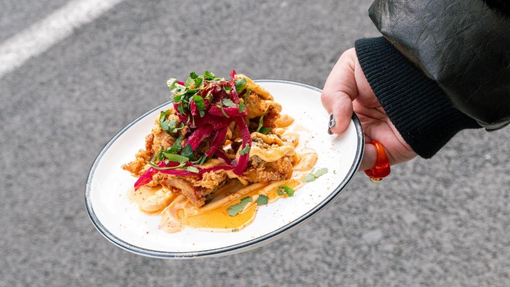 Plato de pollo frito del restaurante Piel de Gallina