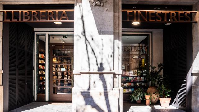 Librería Finestres de la calle Diputació 250