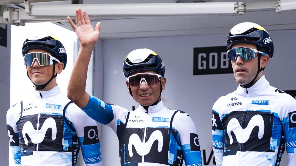 Ciclistas del equipo Movistar en la presentación de la Volta Ciclista a Catalunya