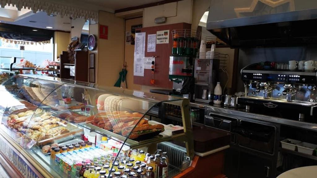 Interior de la Fleca els Àngels