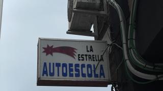 Autoescuela La estrella en L'Hospitalet de Llobregat