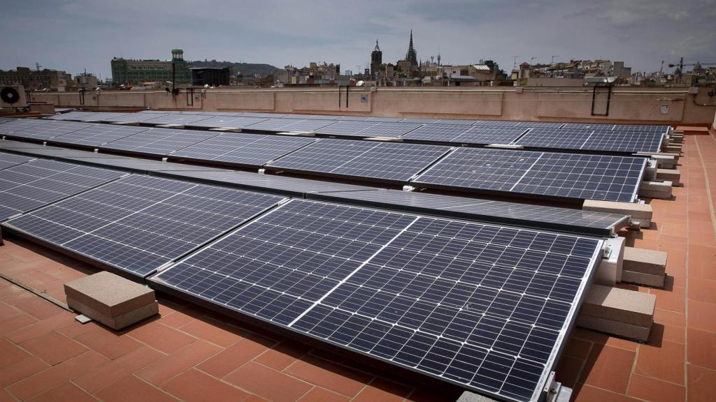 Imatge de plaques solars de Barcelona Energia