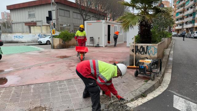 Trabajos en la avenida Sant Salvador de Llefià