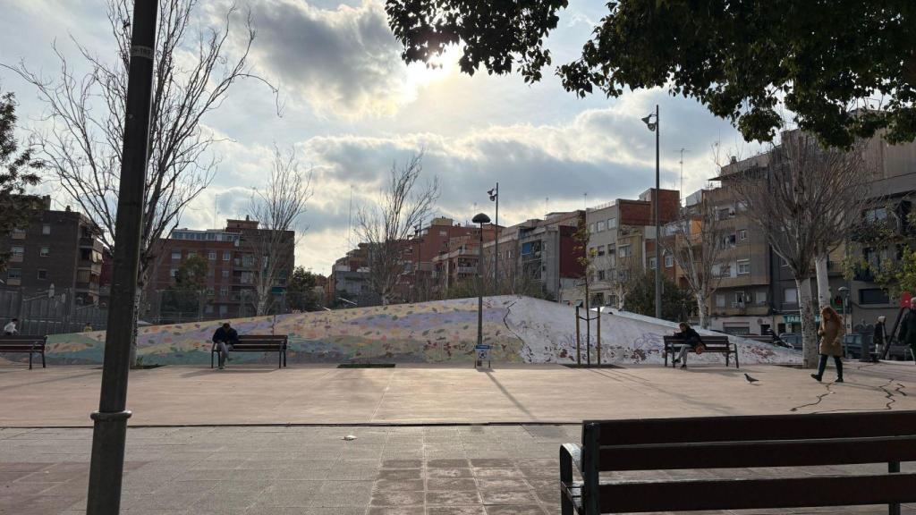 La plaza de las Pirámides de Badalona