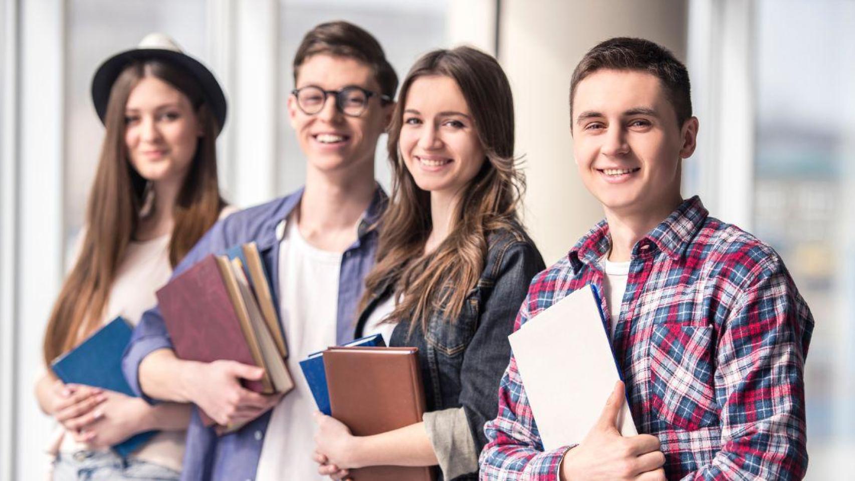 Jóvenes universitarios