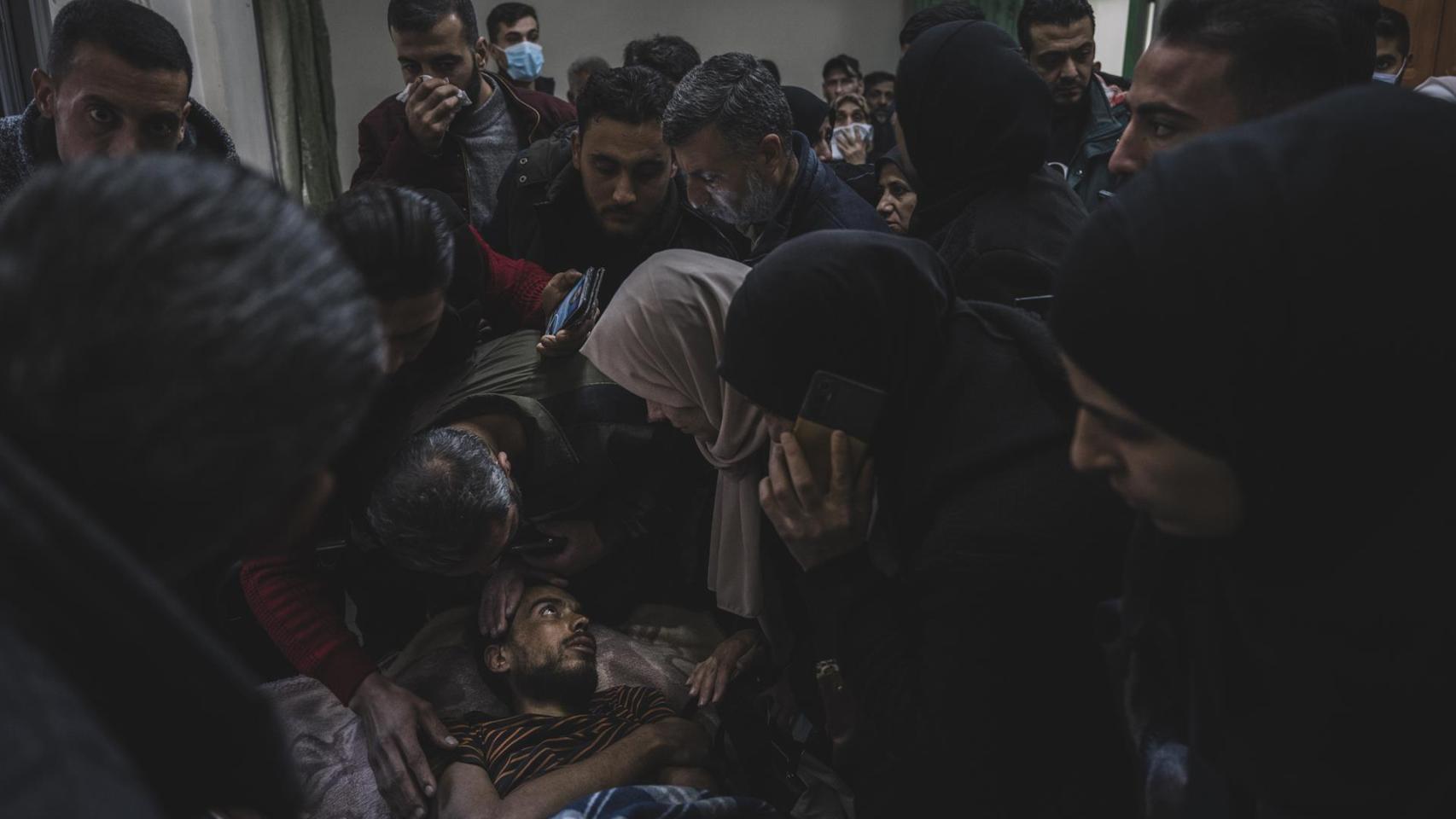 Fotografía de Samuel Nacar galardonada con el World Press Photo 2025 en la categoría de Reportaje Gráfico
