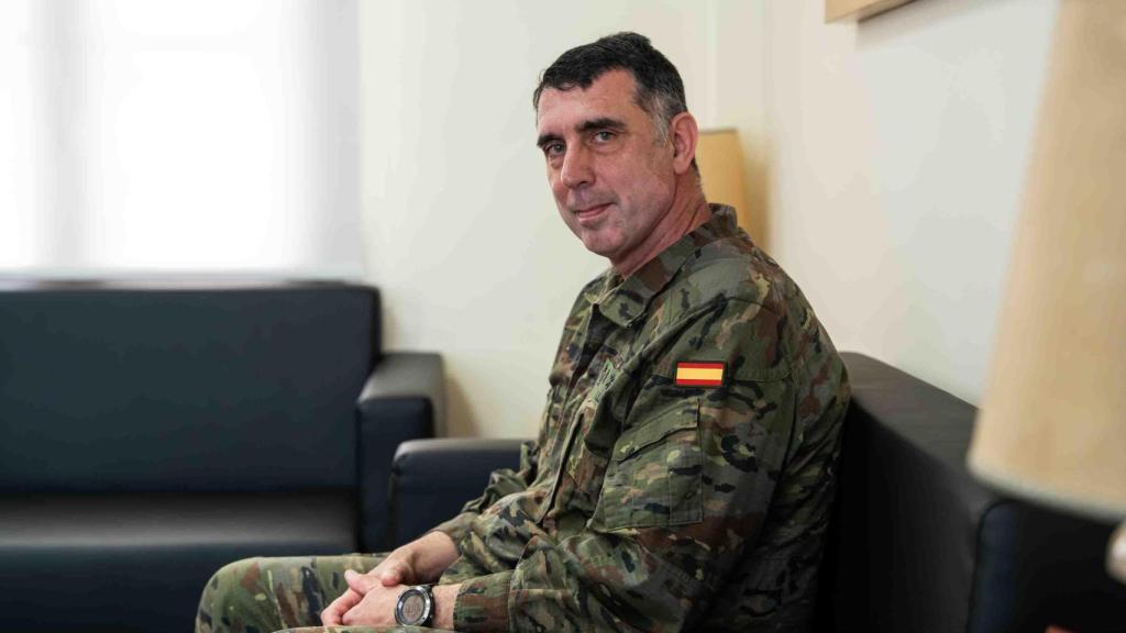 El Coronel Cap del Regiment d'Infanteria Barcelona nº63, Pedro Suárez