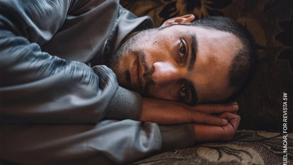 Una de las fotografías del proyecto 'Las sombras ya tienen nombre' de Samuel Nacar, para Revista 5W, premio World Press Photo 2025 en la categoría de Reportaje Gráfico de la región Asia Occidental, Central y del Sur -