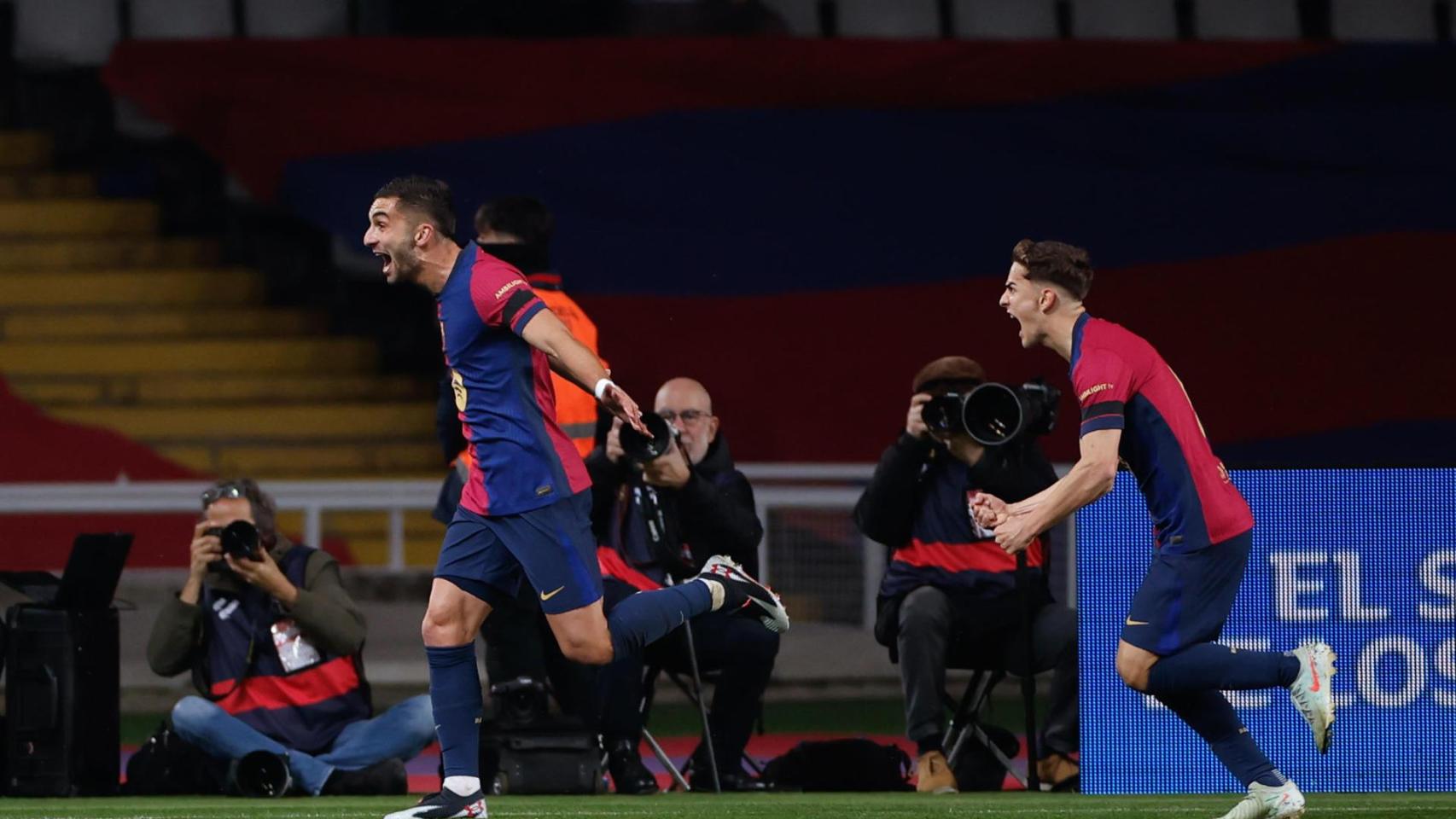 Fotogalería del Barça-Osasuna: Ferran Torres celebra el primer gol