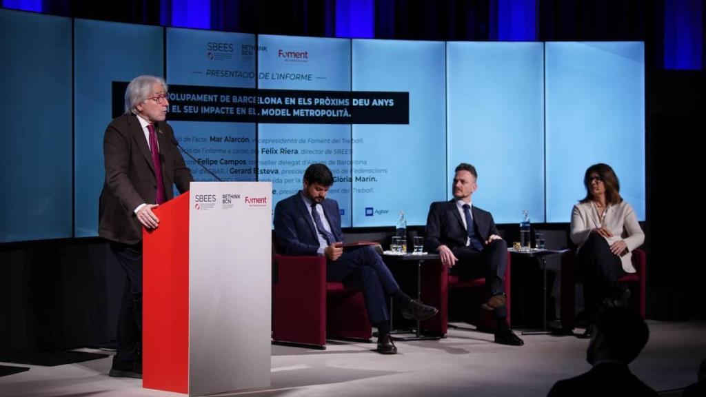 El presidente de Foment del Treball, Josep Sánchez Llibre, en la presentación del informe repensar la metrópoli