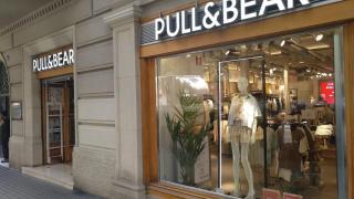 Tienda de Pull and Bear en Gran de Gràcia
