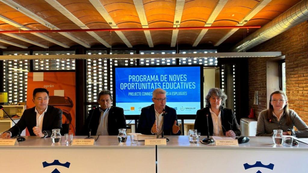 La presentación del programa 'Connectem Futurs'