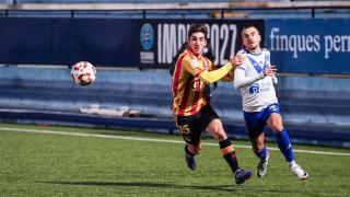 Jugadores del Europa y Sant Andreu durante el último derbi