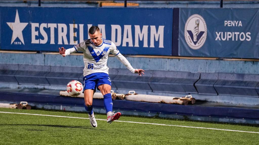 Un jugador del Europa durante un partido contra el Sant Andreu