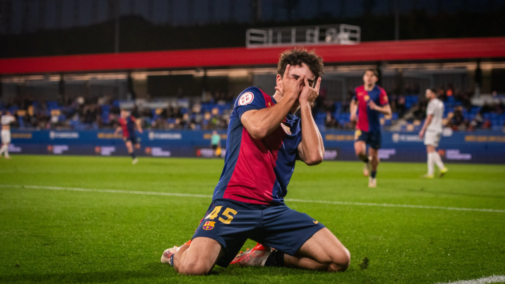 Jan Virgili celebra su primer gol con el Barça B en un partido contra la Cultural Leonesa