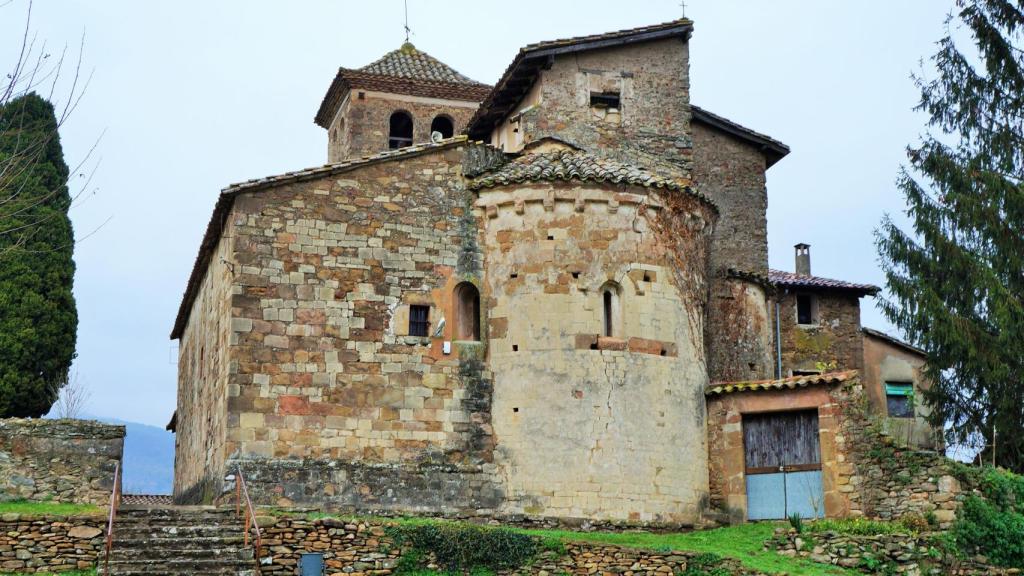 El misterio románico de Santa Margarida de Bianya: una iglesia románica oculta en un bosque de Cataluña