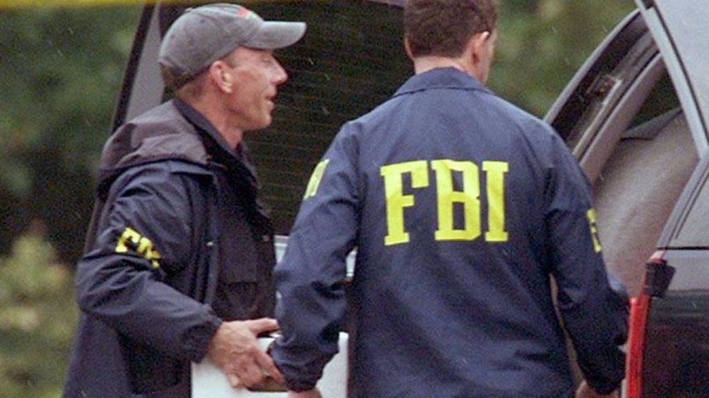Dos agentes del FBI