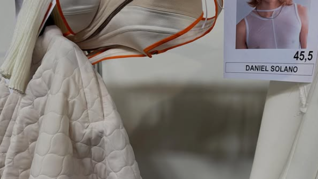 La 080 Barcelona Fashion arranca con 24 desfiles que fusionan talento emergente y grandes firmas