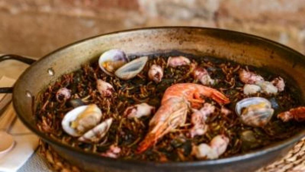Arròs negre al restaurant Arrosseria Xàtiva