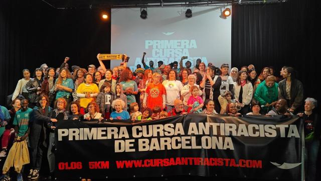 Foto de familia de Top Manta y las entidades que dan apoyo a la movilización