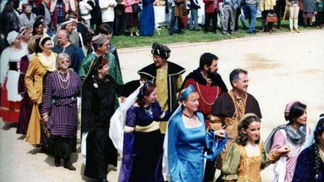 El mercadillo medieval de Badalona con espectáculos de fuego y “ambiente pirata”: a un paso de Barcelona y con entrada gratis