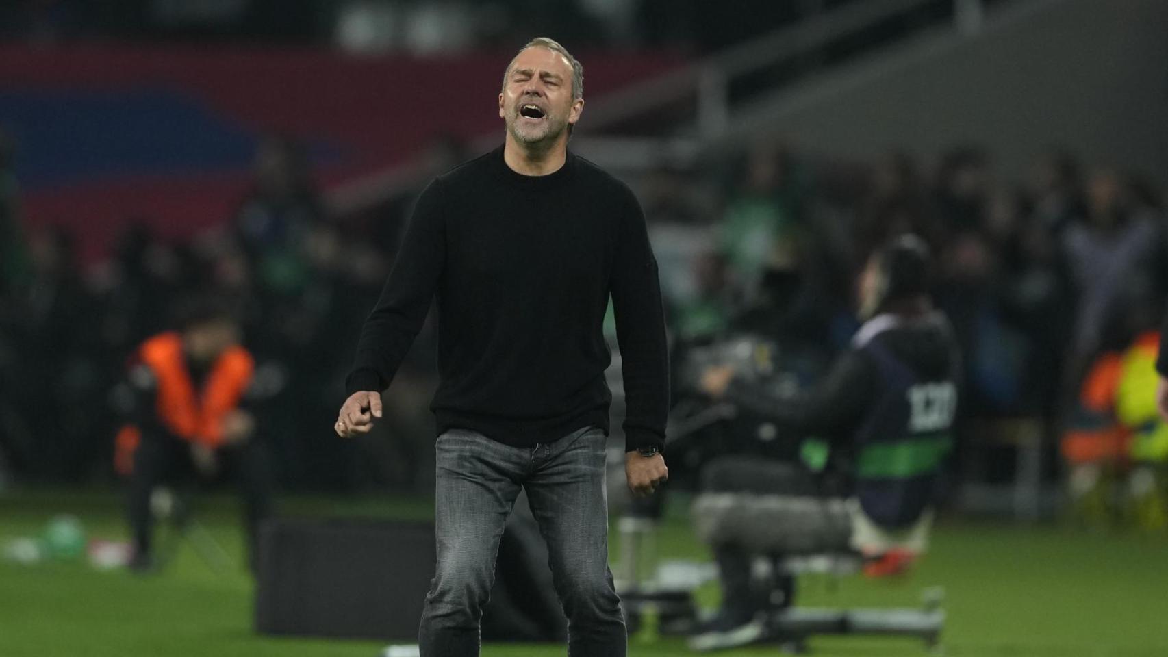 Flick grita contra el Betis