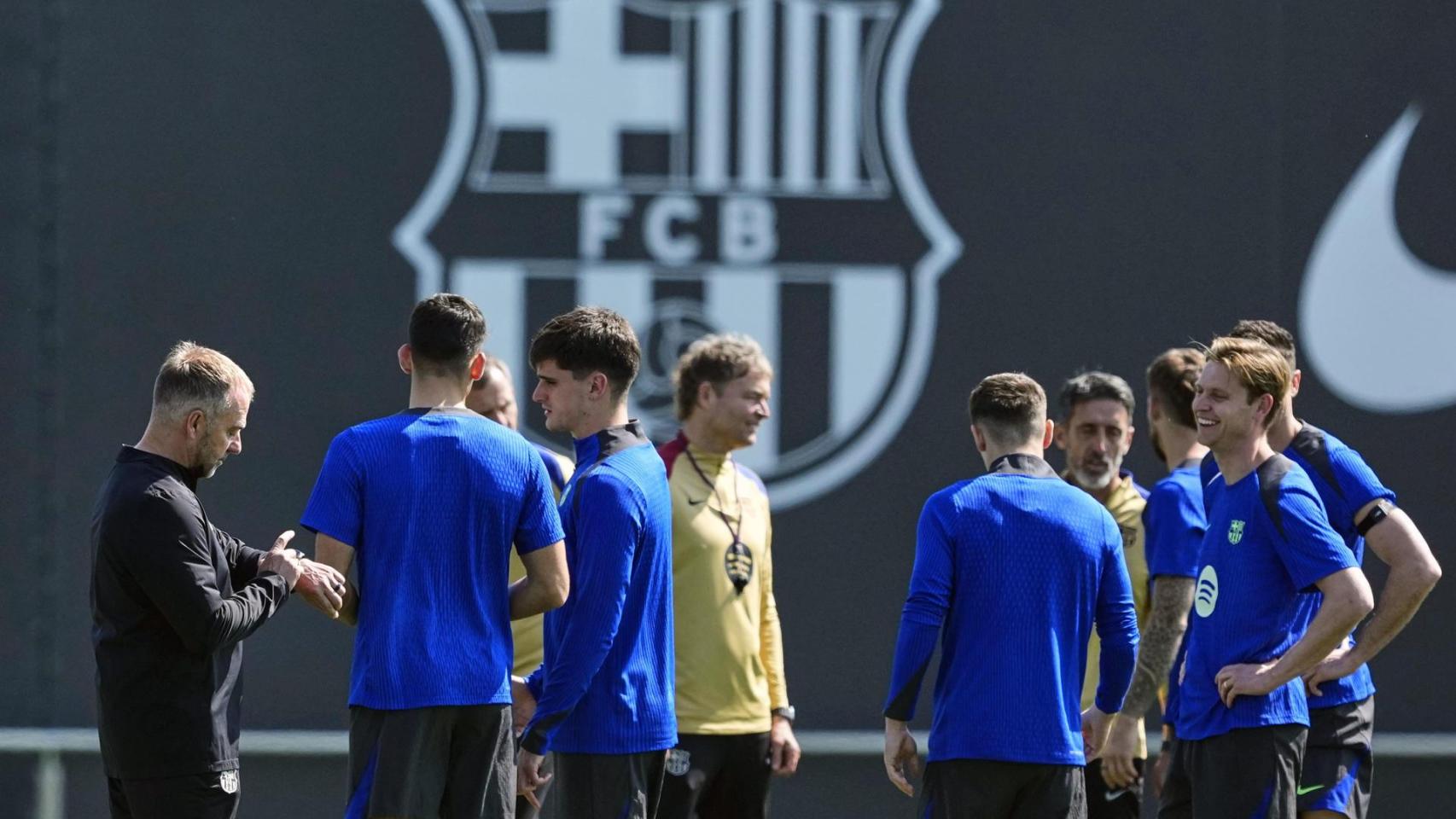 El Barça se entrena antes de medirse al Borussia Dortmund en Montjuïc