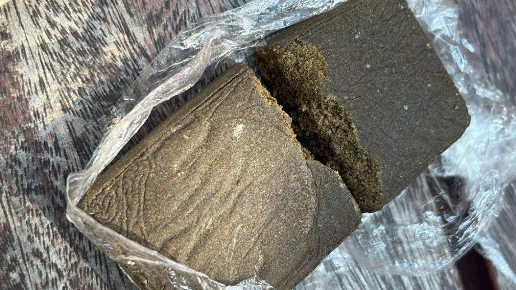 Casi 100 gramos de hachís en Castelldefels