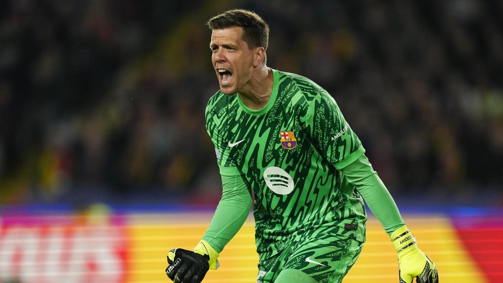 Wojciech Szczesny reacciona durante el Barça-Borussia Dortmund de Champions League