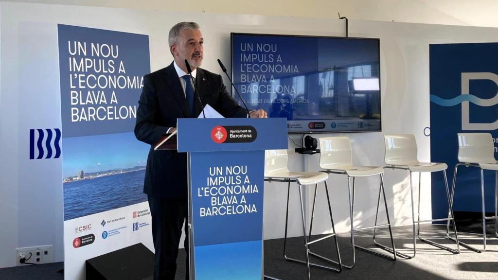 El alcalde de Barcelona, Jaume Collboni, durante una comparecencia sobre la economía azul