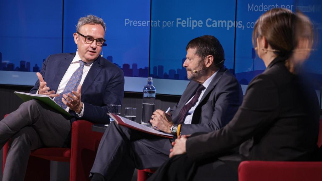 Gabriel Jané, Albert Batlle y Glòria Marin, en Foment