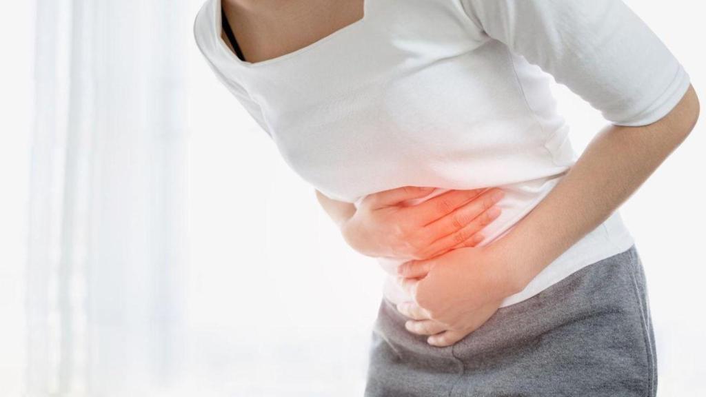 El impacto del estrés en la salud digestiva femenina: cómo afecta y cómo manejarlo