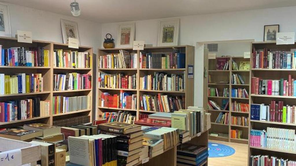 Interior de la librería La Bohème