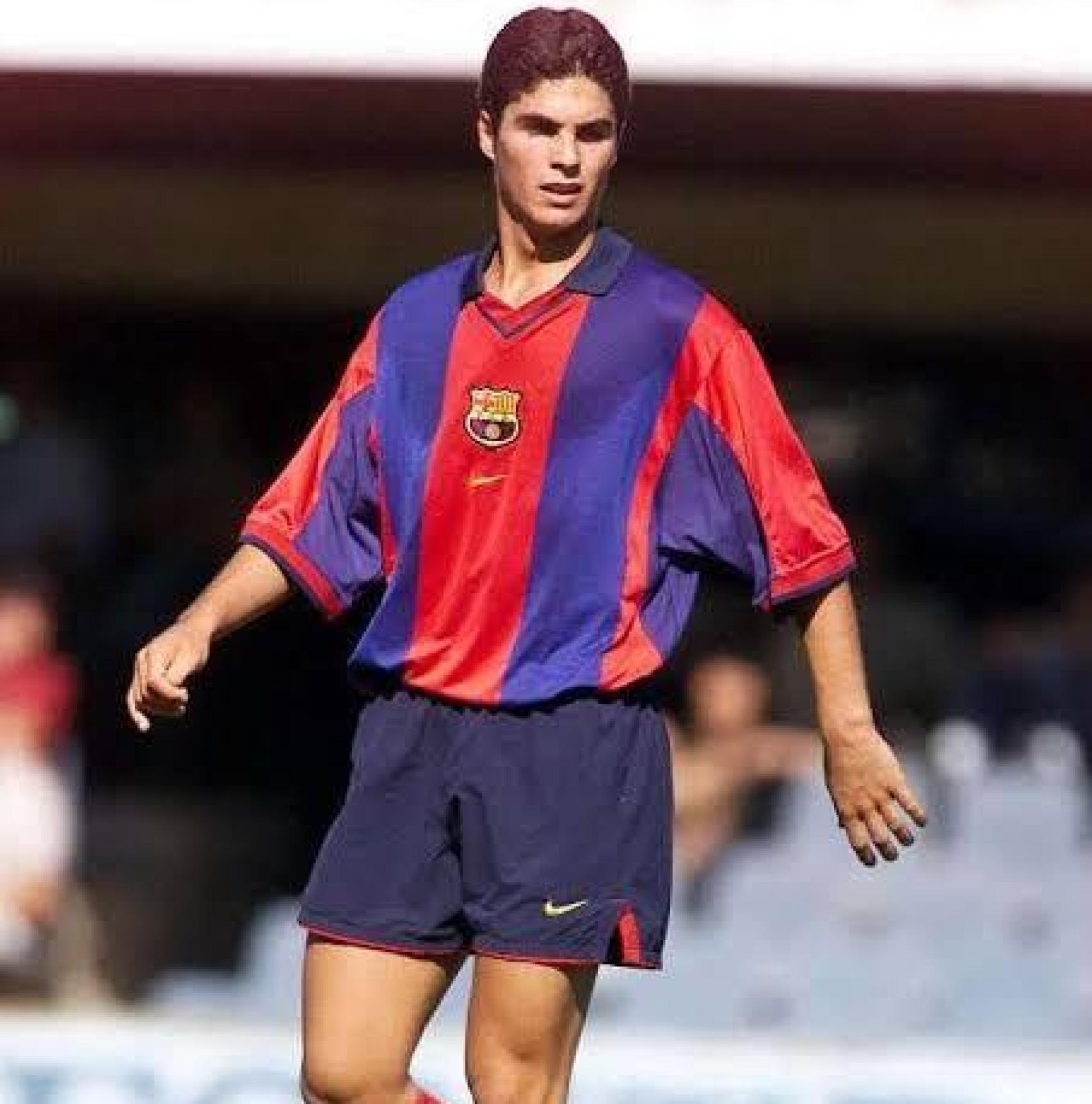 Mikel Arteta, durante su etapa formativa como futbolista en la Masía del Barça
