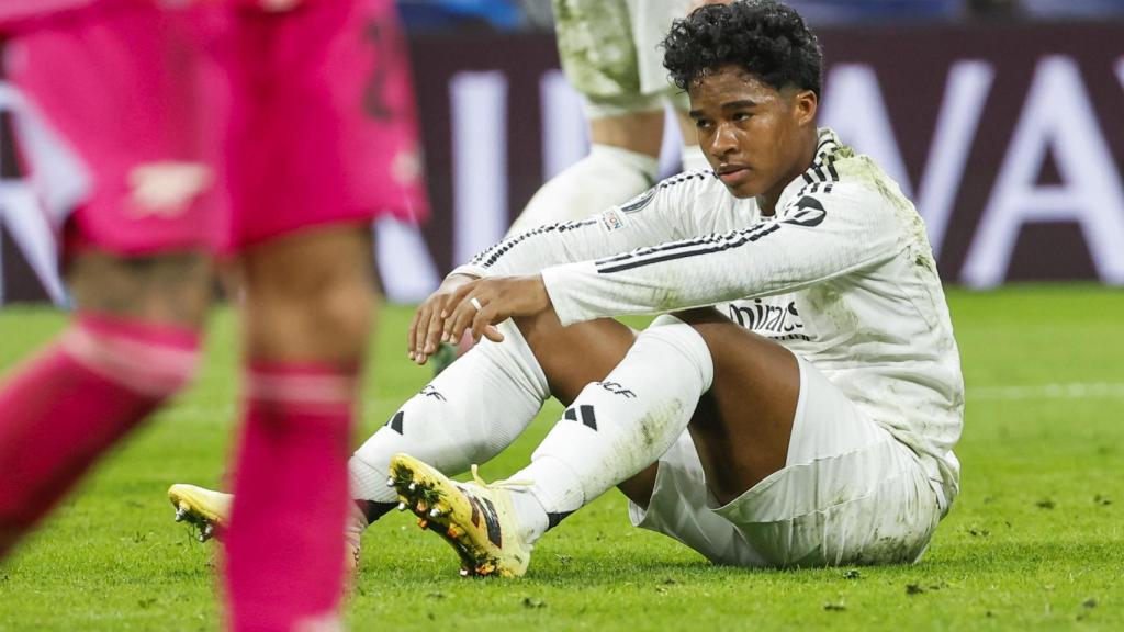 Endrick, decepcionado después de caer contra el Arsenal en la Champions League