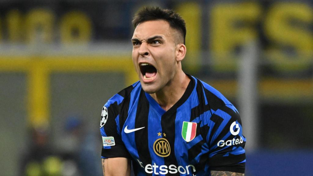Lautaro Martínez celebra un gol contra el Bayern de Múnich en la Champions League