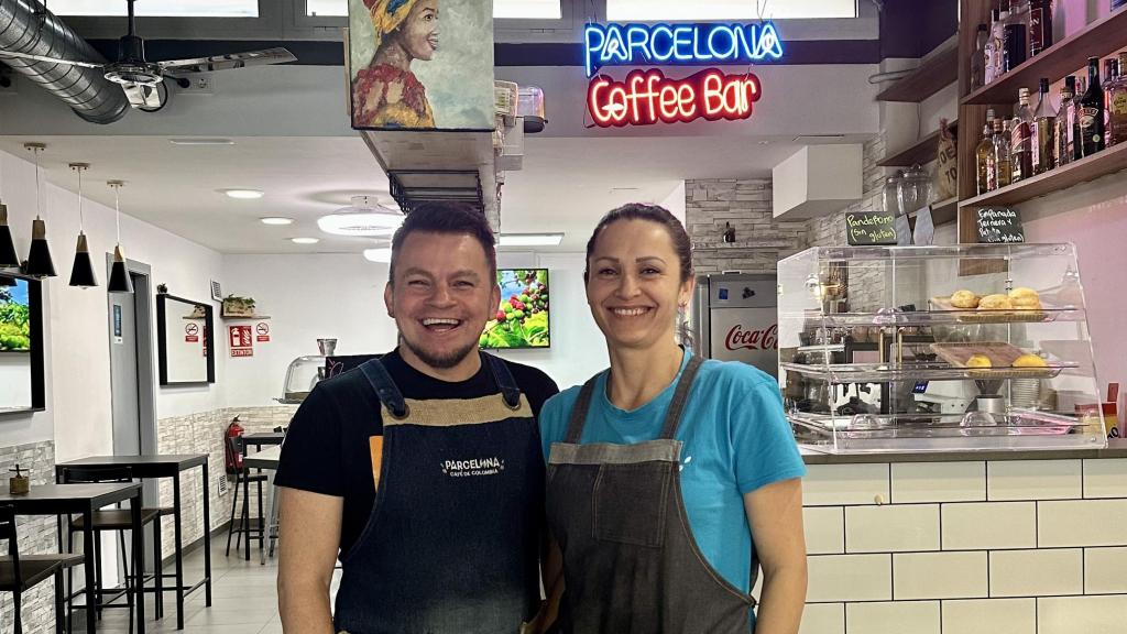 Julieta y Álex, los colombianos que luchan por democratizar las cafeterías