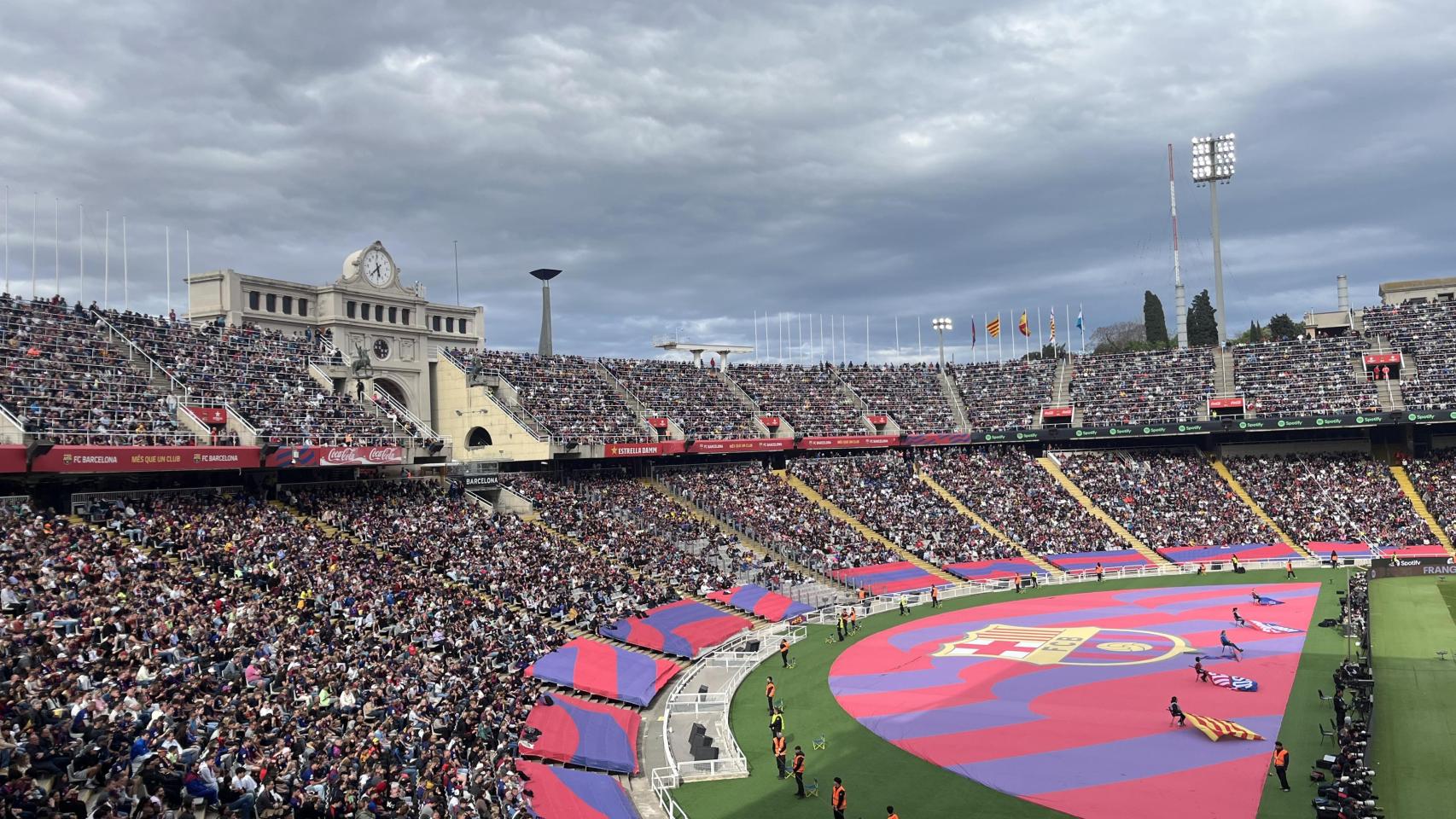 El gol norte de Montjuïc durante el Barça-Celta