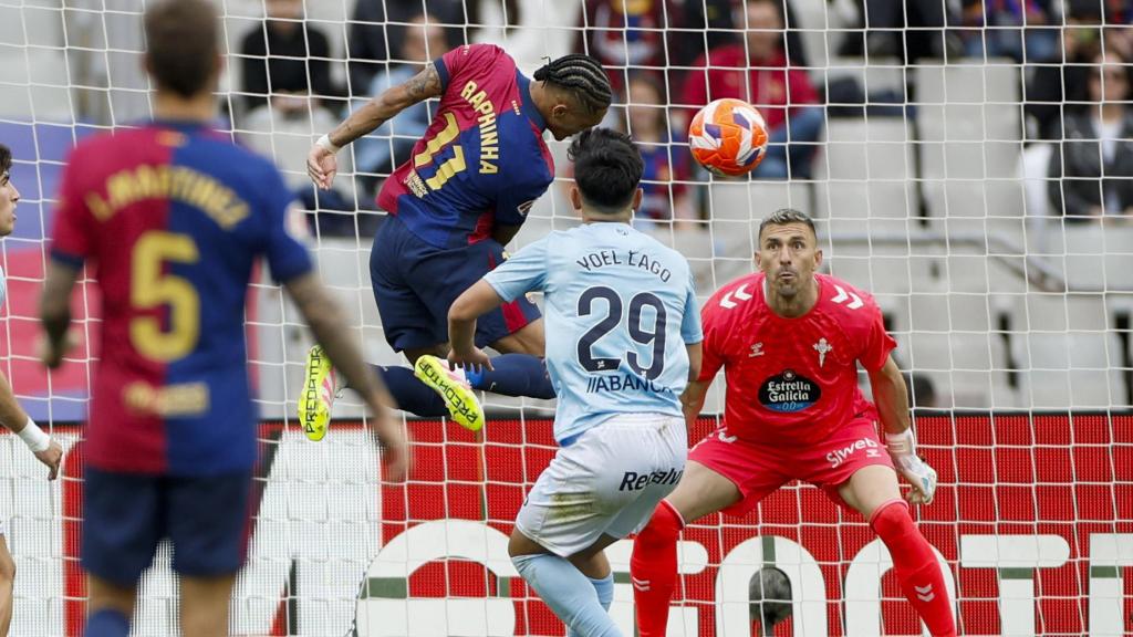 Raphinha empata el Barça-Celta de Liga con su primer gol del partido en Montjuïc