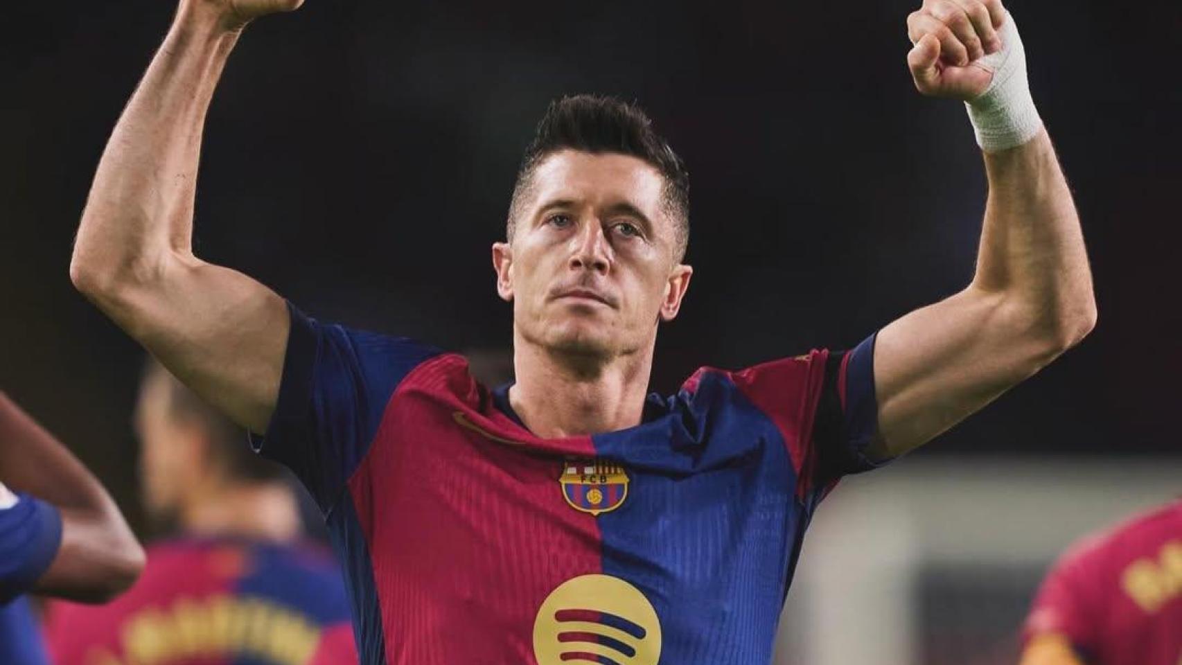 Lewandowski, con la mano vendada