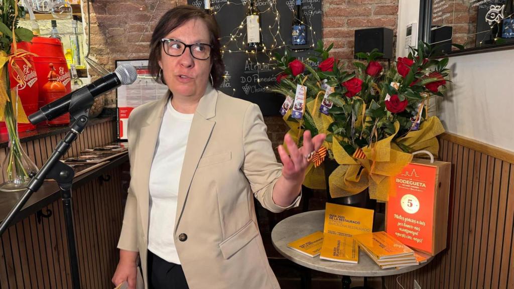 La regidora Raquel Gil presenta la Guia de la Restauració de Barcelona 2025