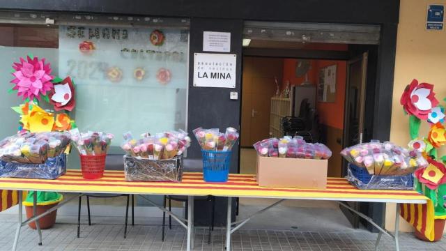 Puesto de rosas en el barrio de La Mina
