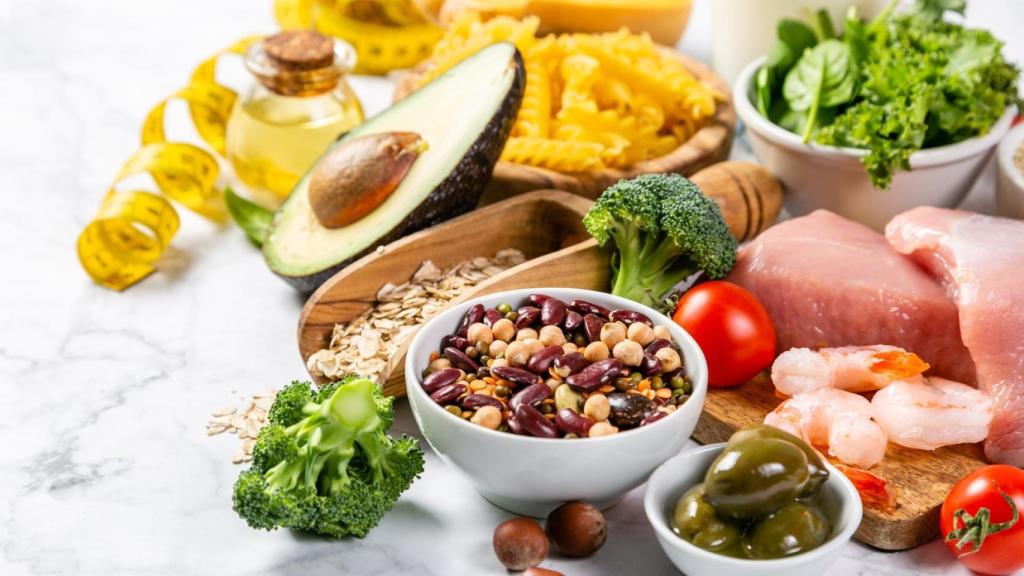 Alimentos de la dieta mediterránea en una imagen de archivo