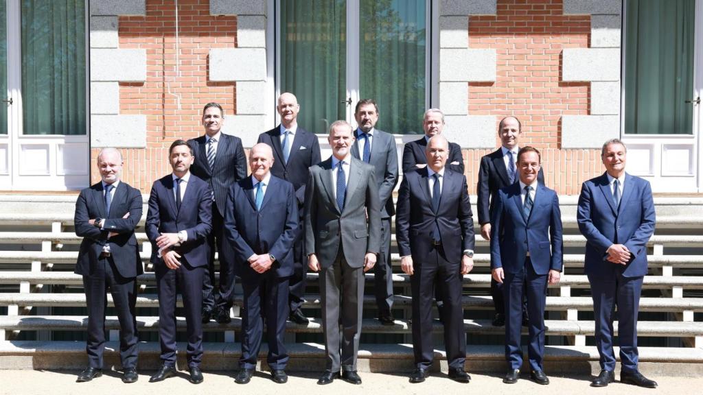 Felipe VI recibe a los representantes de Automobile Barcelona 2025