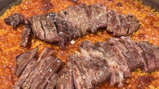 Arroz de secreto de cerdo ibérico en el 5 Hermanos